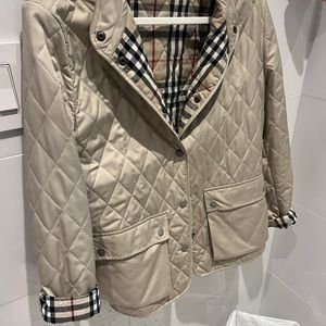 BURBERRY QUILTED BARN JACKET